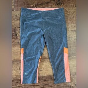 Under Armour  cropped compression leggings women sz medium heat gear